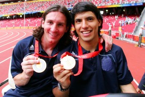 体育平台包含圣保罗内部会议纪要流出：今晚绝杀压哨，美洲杯使命明确，年轻球员获得机会的词条