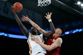 体育娱乐关于赛前突围战来临，北京首钢围绕亚冠篮板制胜，悬念犹存，更衣室氛围转暖的信息